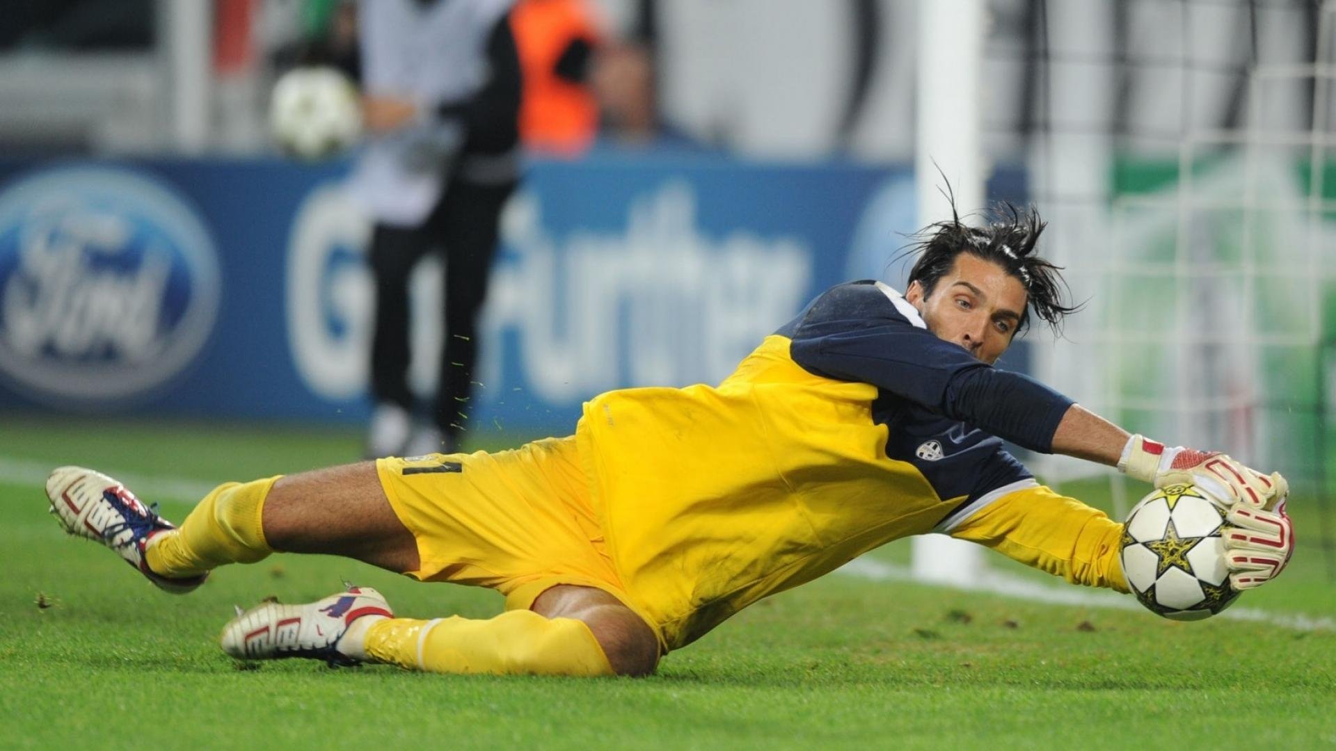 梅西官宣代言中国新能源车：跨界合作引发北美汽车市场震动。，梅西在中国代言的品牌
